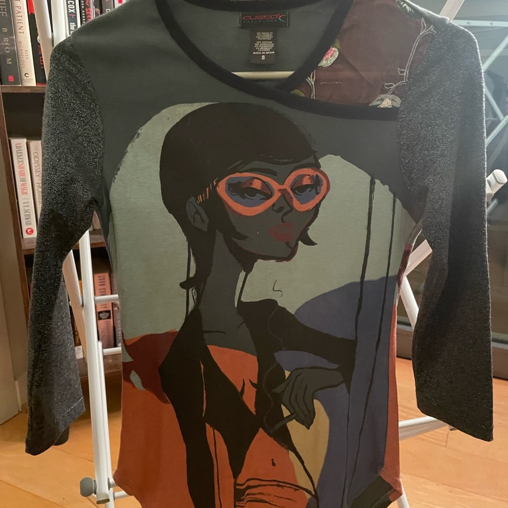 NWOT Y2K Custo Barcelona Top with Graphic Design- RARE!